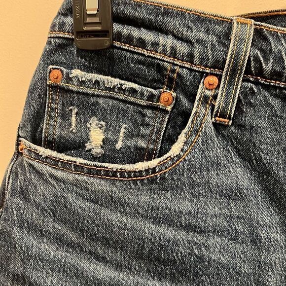 Levi’s Premium 501 ORIGINAL FIT HIGH RISE WOMEN'S SHORTS - Picture 2 of 14